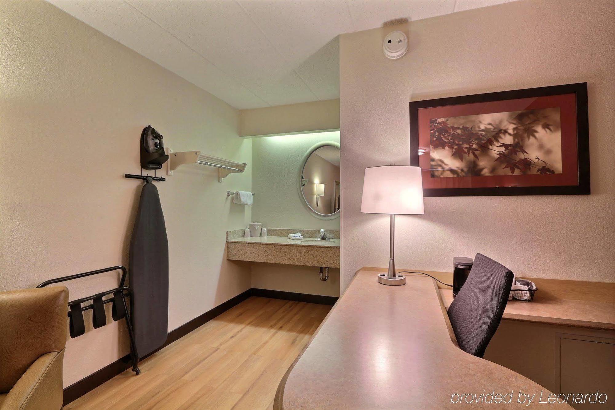 Red Roof Inn Detroit - Plymouth/Canton Εξωτερικό φωτογραφία