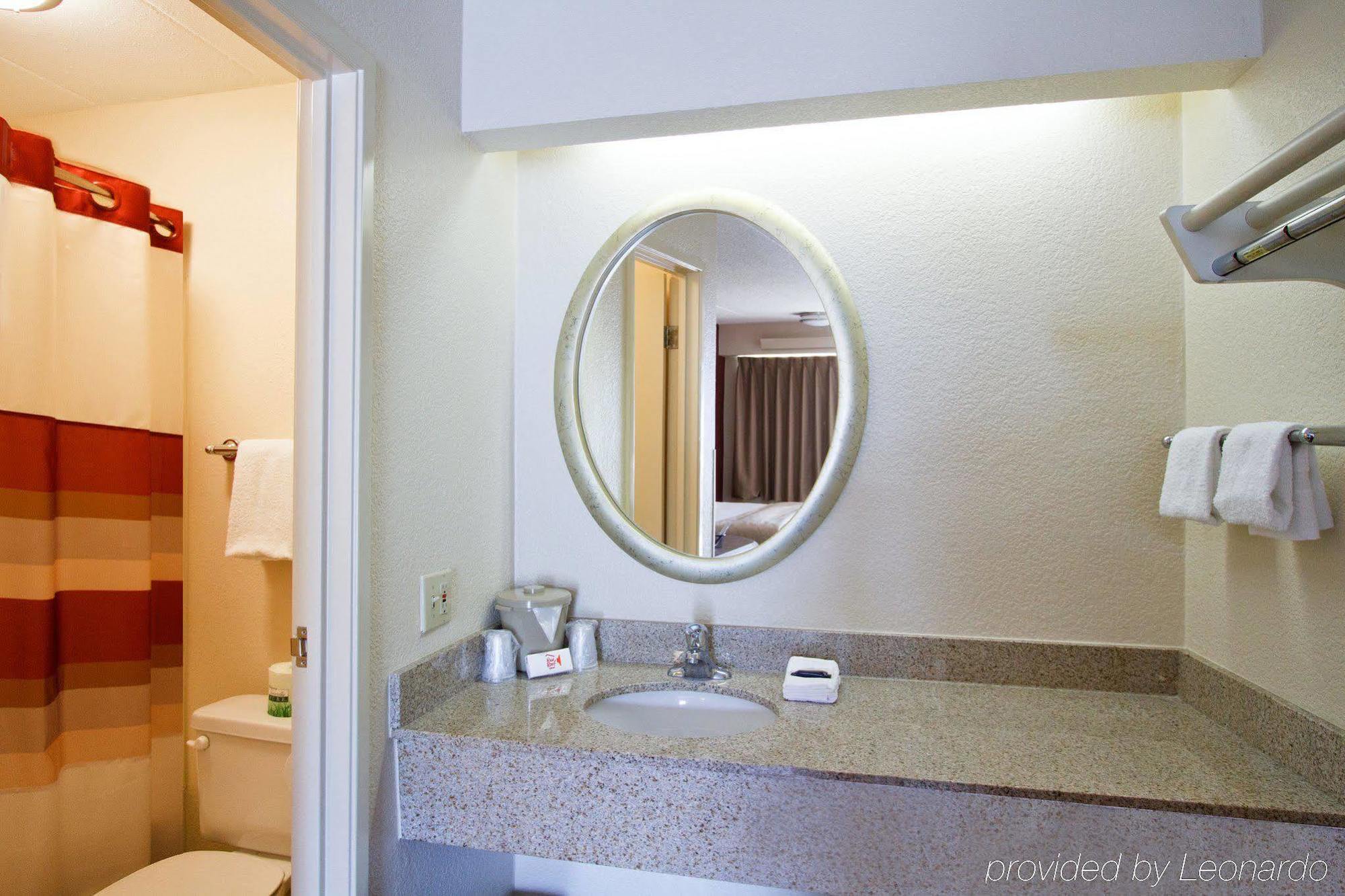 Red Roof Inn Detroit - Plymouth/Canton Εξωτερικό φωτογραφία